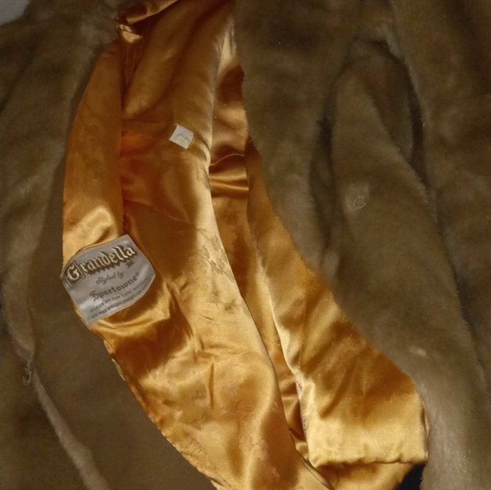 Grandella medium real fur coat